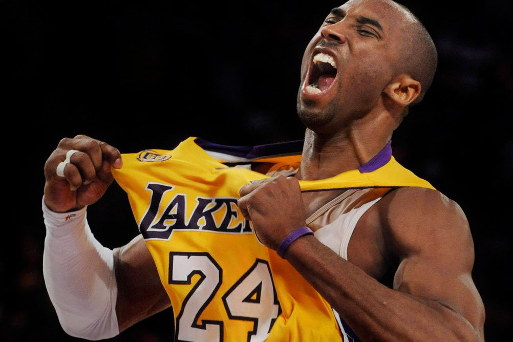 kobe bryant pulling jersey