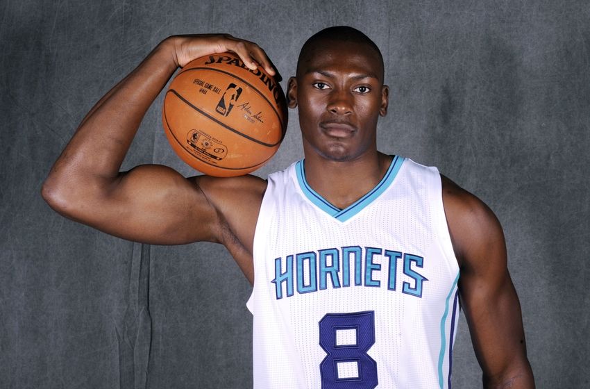 bismack-biyombo-nba-charlotte-hornets-media-day-850x560